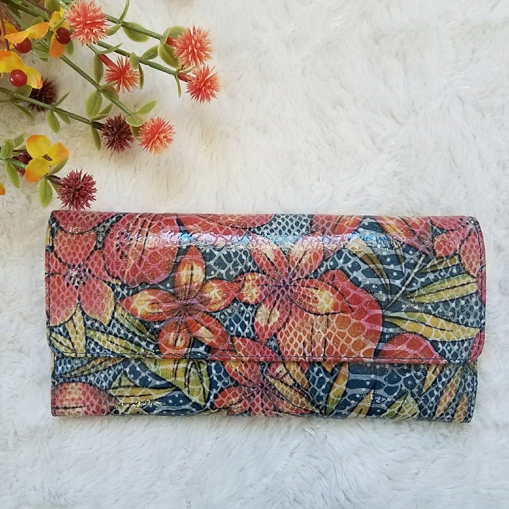Hobo International Floral Hibiscus Wallet